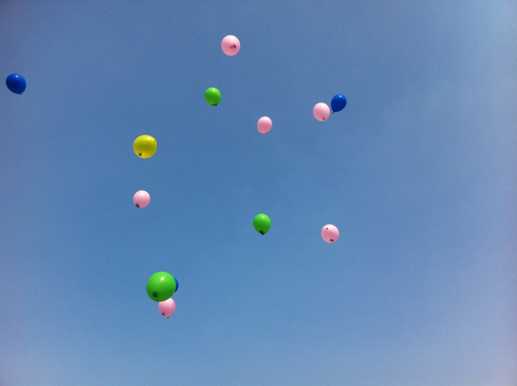 Sending messages in balloons up into space during Space Week at Camp Sun 'n' Fun during Summer 2014.